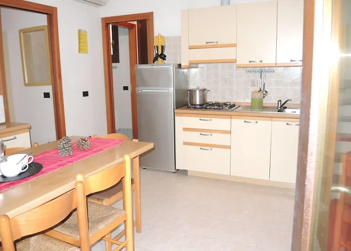 With Garden In With Pool Appartement