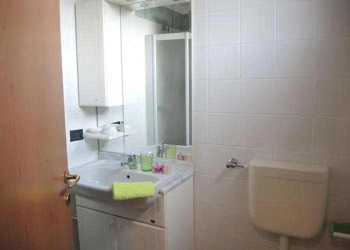 Appartement With Garden In With Pool