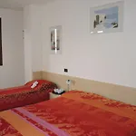 With Garden In With Pool