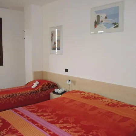 Lägenhet With Garden In With Pool *