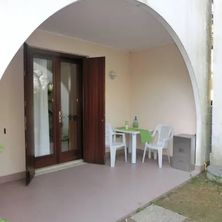 Апартаменти With Garden In With Pool Бібіоне