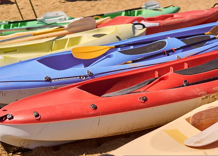 With Garden In With Pool *